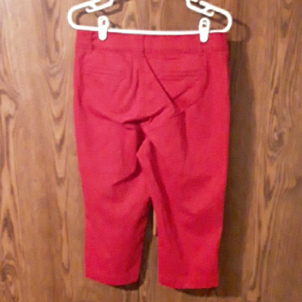 Red Cropped Pants - Picture 4 of 4